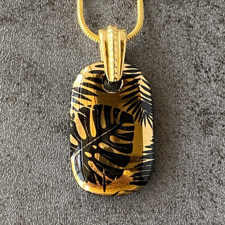 Cabana Shine, Black and 18kt Gold Fused Glass Necklace